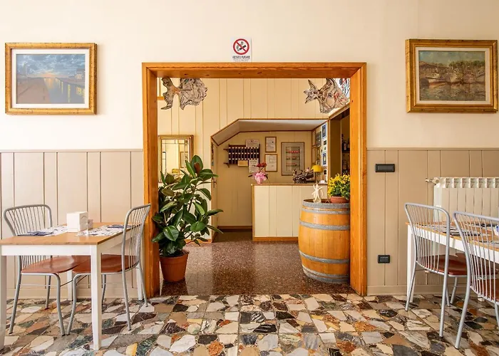 Hotel Paolina Viareggio