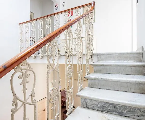 Hotel Paolina Viareggio